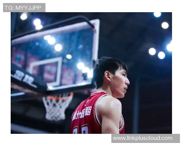 吴前：从篮球场上的闪耀明星到国家队的中流砥柱之路探秘